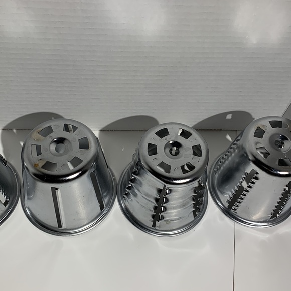 Vintage Saladmaster Food Processor Chopper Grater w/ 5 Cone Attachments NO BASE - Picture 7 of 8